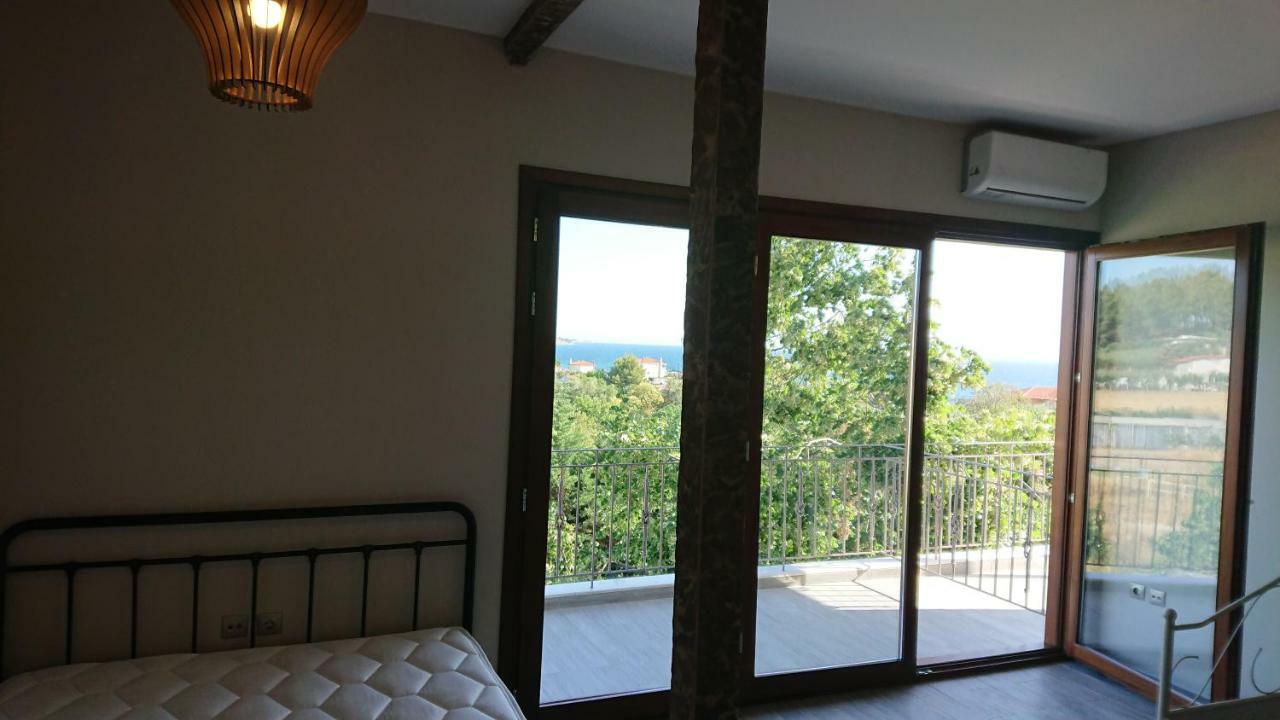 Ferienwohnung Stone House With Seaview Nea Poteidaia Exterior foto
