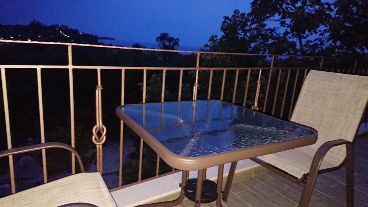 Ferienwohnung Stone House With Seaview Nea Poteidaia Exterior foto