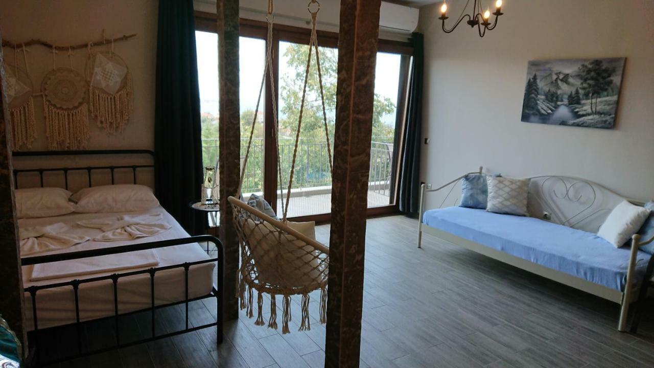 Ferienwohnung Stone House With Seaview Nea Poteidaia Exterior foto